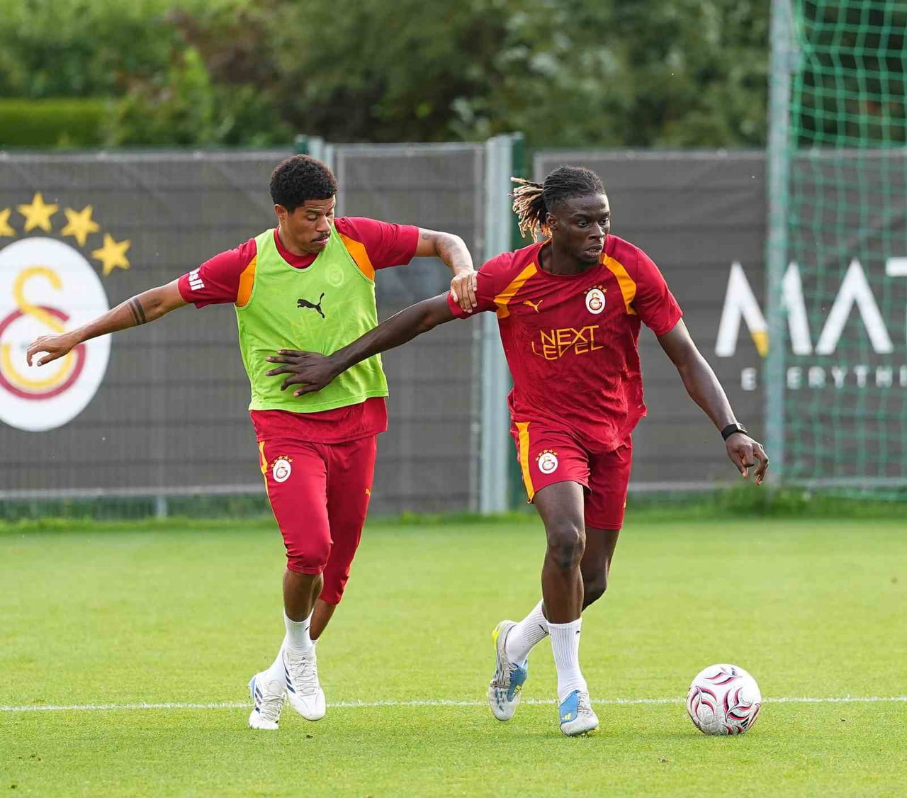 GALATASARAY, YENİ SEZON HAZIRLIKLARINI BUGÜN AVUSTURYA’DA YAPTIĞI ANTRENMANLA SÜRDÜRDÜ.