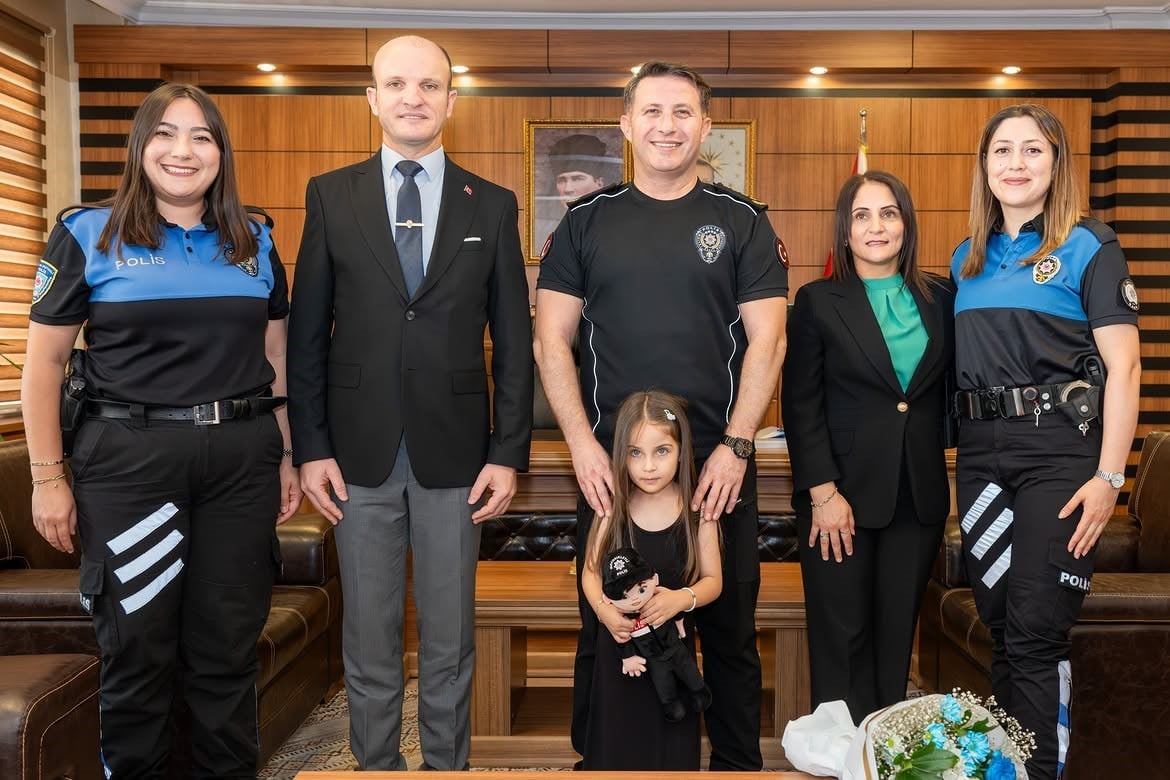 GAZİ KIZINA YUNUS POLİS BEBEĞİ HEDİYE EDİLDİ