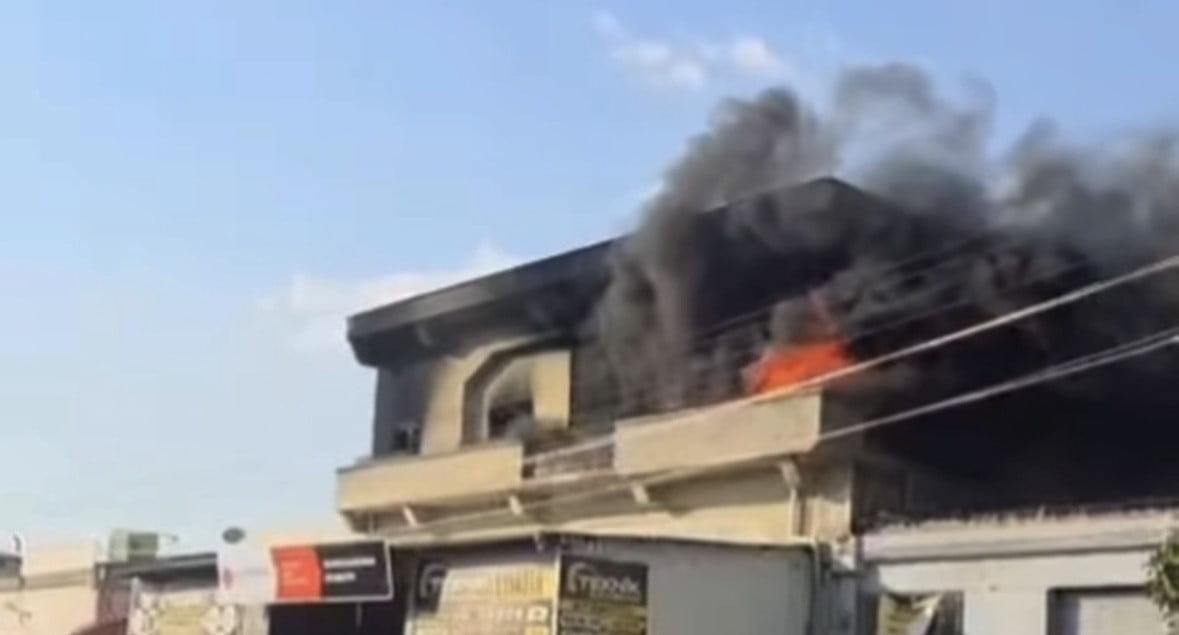 GAZİANTEP'TE BİR İŞ YERİNDE ÇIKAN YANGIN İTFAİYE EKİPLERİNCE SÖNDÜRÜLDÜ, İŞ YERİNDE HASAR...