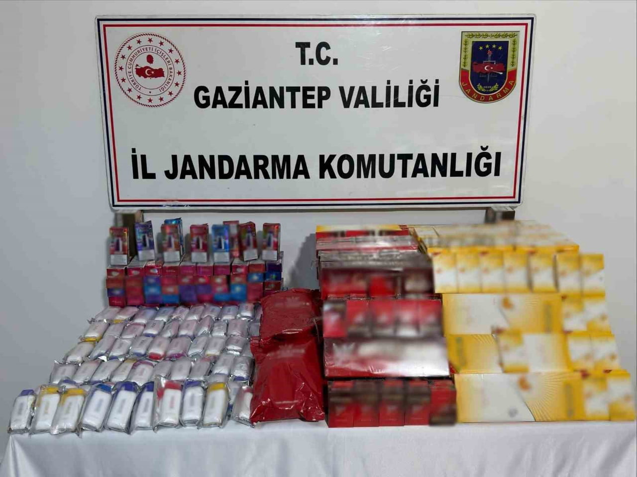 GAZİANTEP'TE JANDARMA EKİPLERİNİN 3 ŞAHSA YÖNELİK OPERASYONUNDA 1 MİLYON 150 BİN TL DEĞERİNDE...
