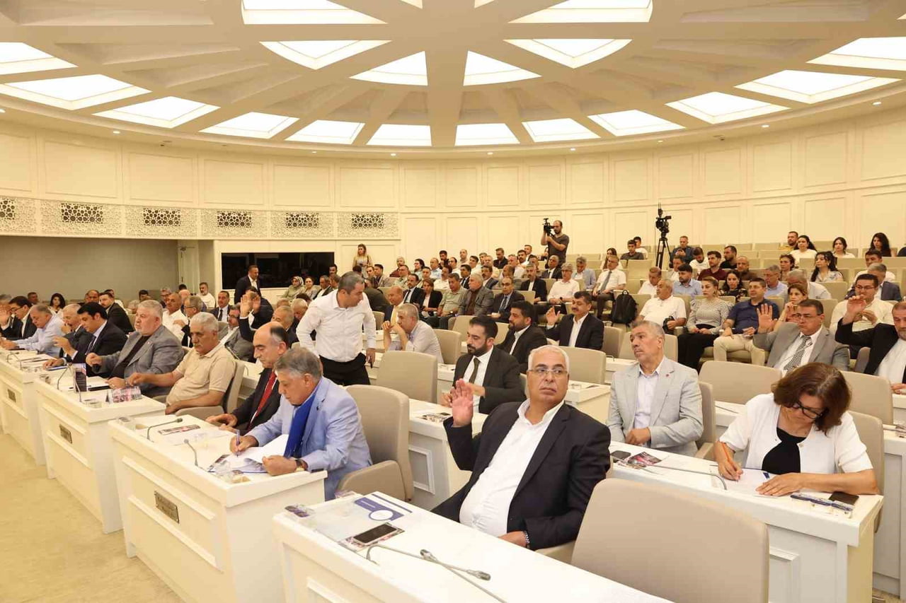 GAZİANTEP BÜYÜKŞEHİR BELEDİYE MECLİSİ'NDE, FİLİSTİN DEVLETİ'NİN GAZZE KENTİ İLE KARDEŞ ŞEHİR...