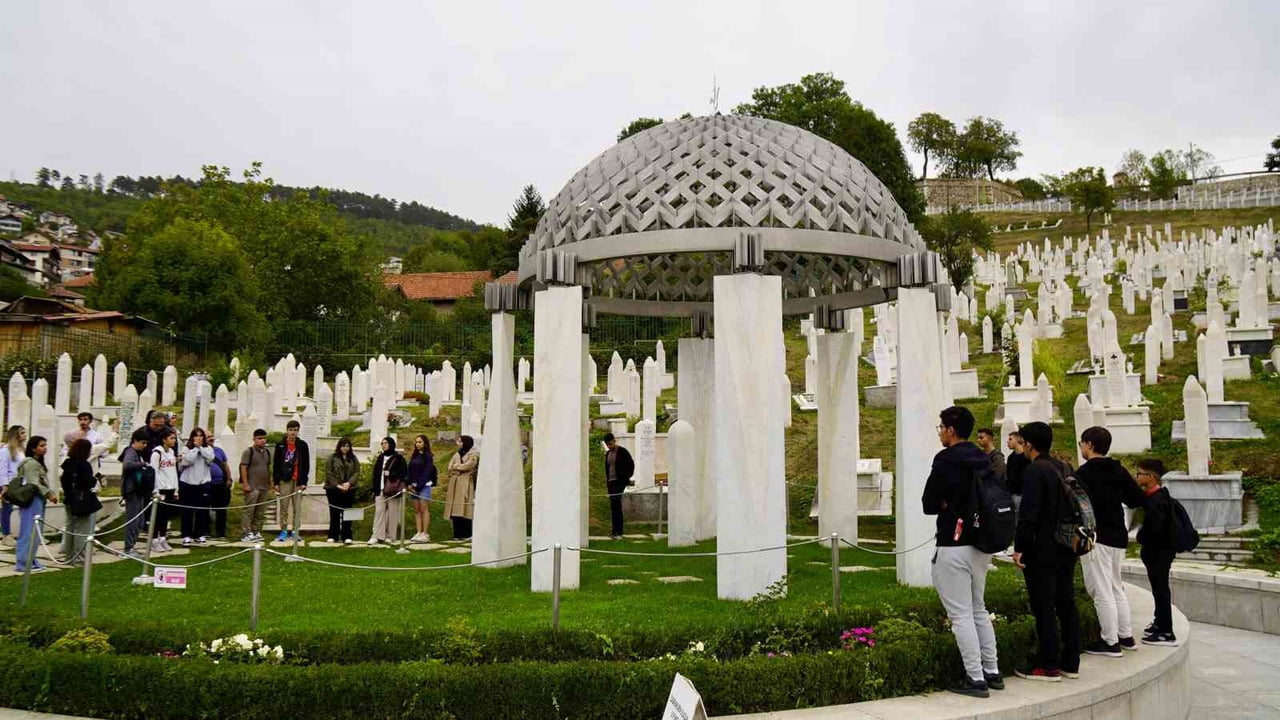 GAZİANTEP BÜYÜKŞEHİR BELEDİYESİ, LGS’DE 500 TAM PUAN ALARAK TÜRKİYE BİRİNCİLERİ ARASINA GİREN...