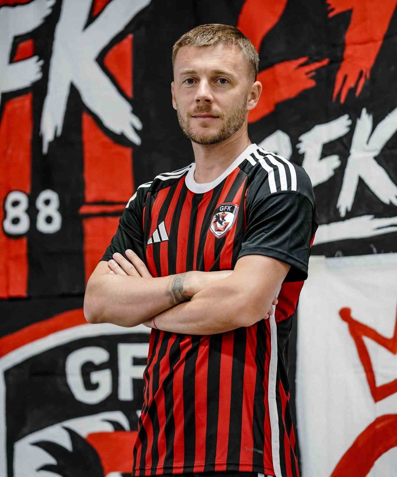 GAZİANTEP FUTBOL KULÜBÜ, YENİ SEZONDA GİYECEĞİ FORMALARI TANITTI.