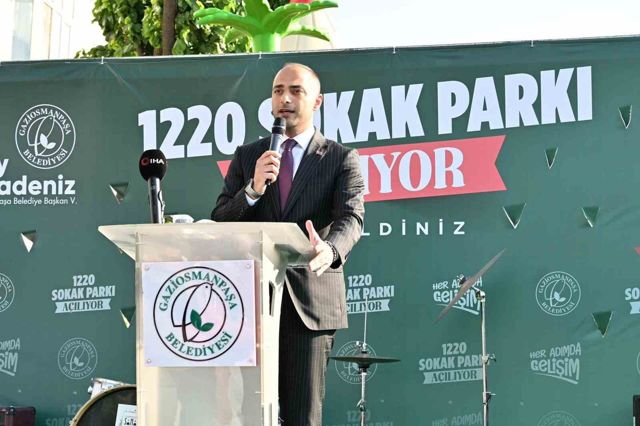 GAZİOSMANPAŞA BELEDİYE BAŞKAN VEKİLİ ERAY KARADENİZ KONUŞMA YAPTI