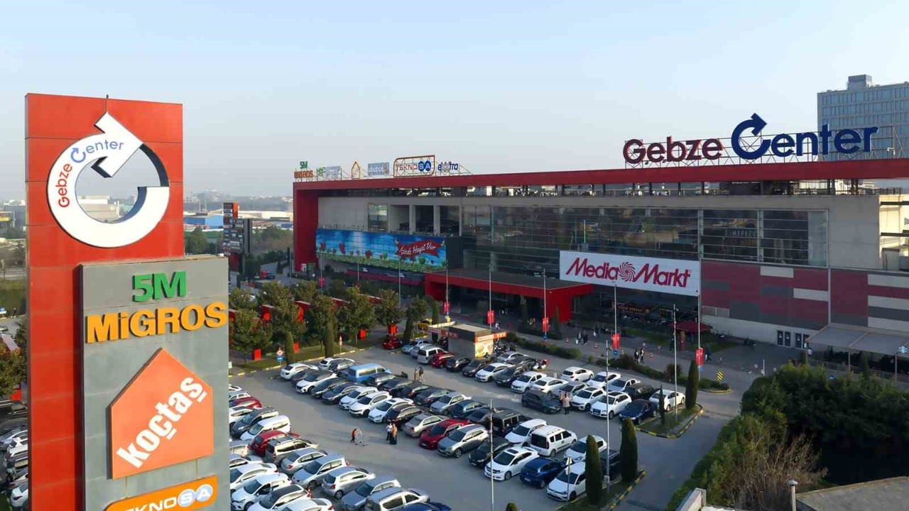GEBZE CENTER AVM, ÜNİVERSİTE TERCİH DÖNEMİNDE GENÇLERİN DOĞRU VE BİLİNÇLİ TERCİHLER YAPMALARINA...