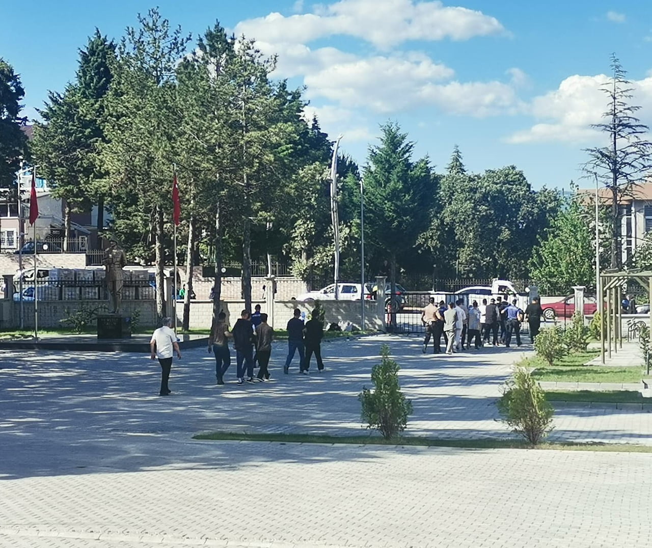 GEDİZ’DEKİ ÇOCUK İSTİSMARI SORUŞTURMASINDA SERBEST BIRAKILAN 1 ŞÜPHELİ DAHA TUTUKLANDI