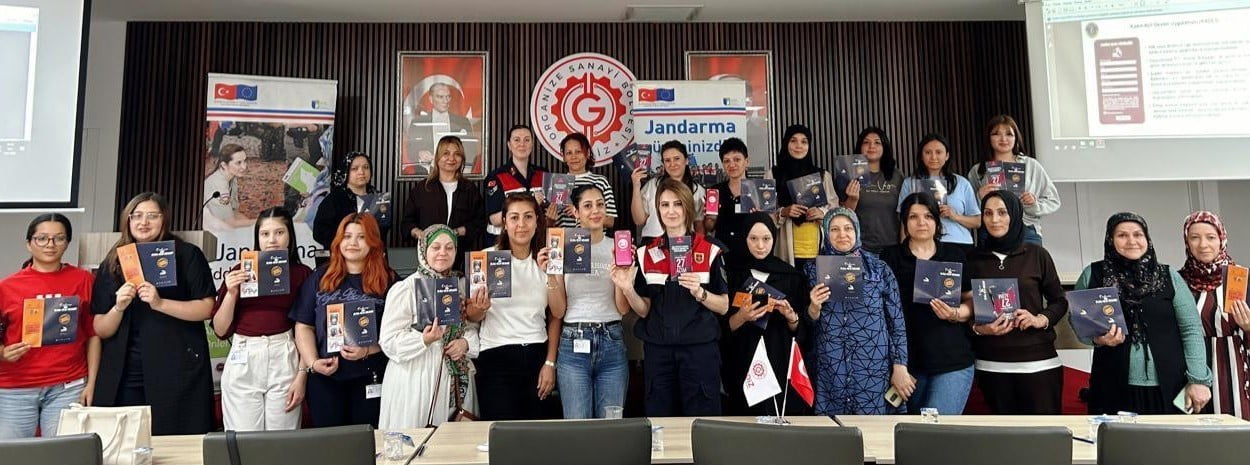 GEDİZ OSB'DE ÇALIŞAN KADINLARA KADES EĞİTİMİ VERİLDİ