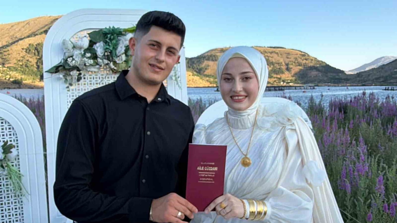 GELİN HAVVA NUR İLE DAMAT AHMET BARAN