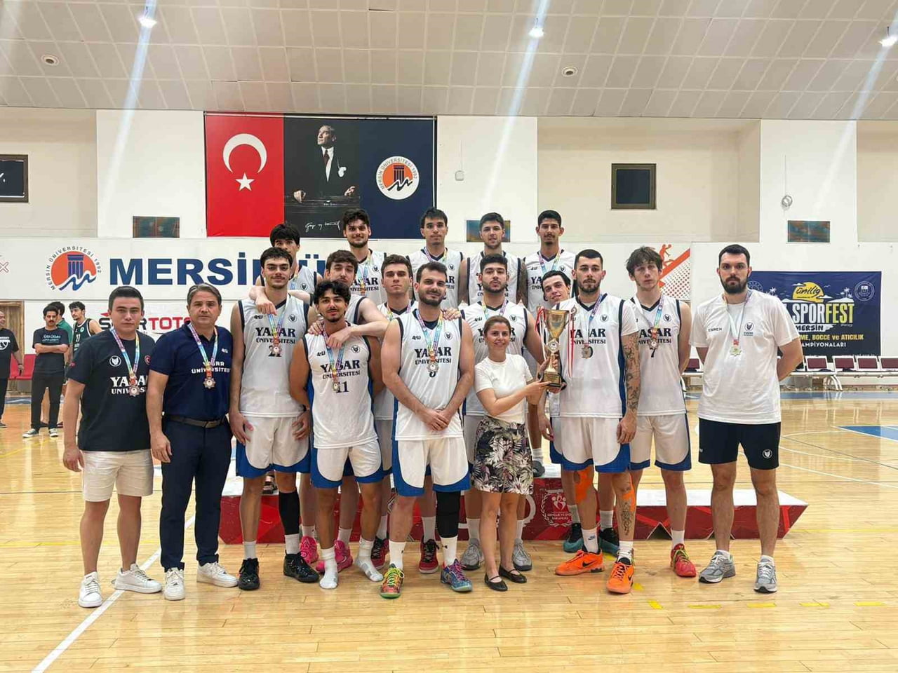 GENÇ SPORCULARIN HEM BİREYSEL YETENEKLERİNİ HEM DE TAKIM OYUNLARINI EN ÜST DÜZEYDE SERGİLEME...