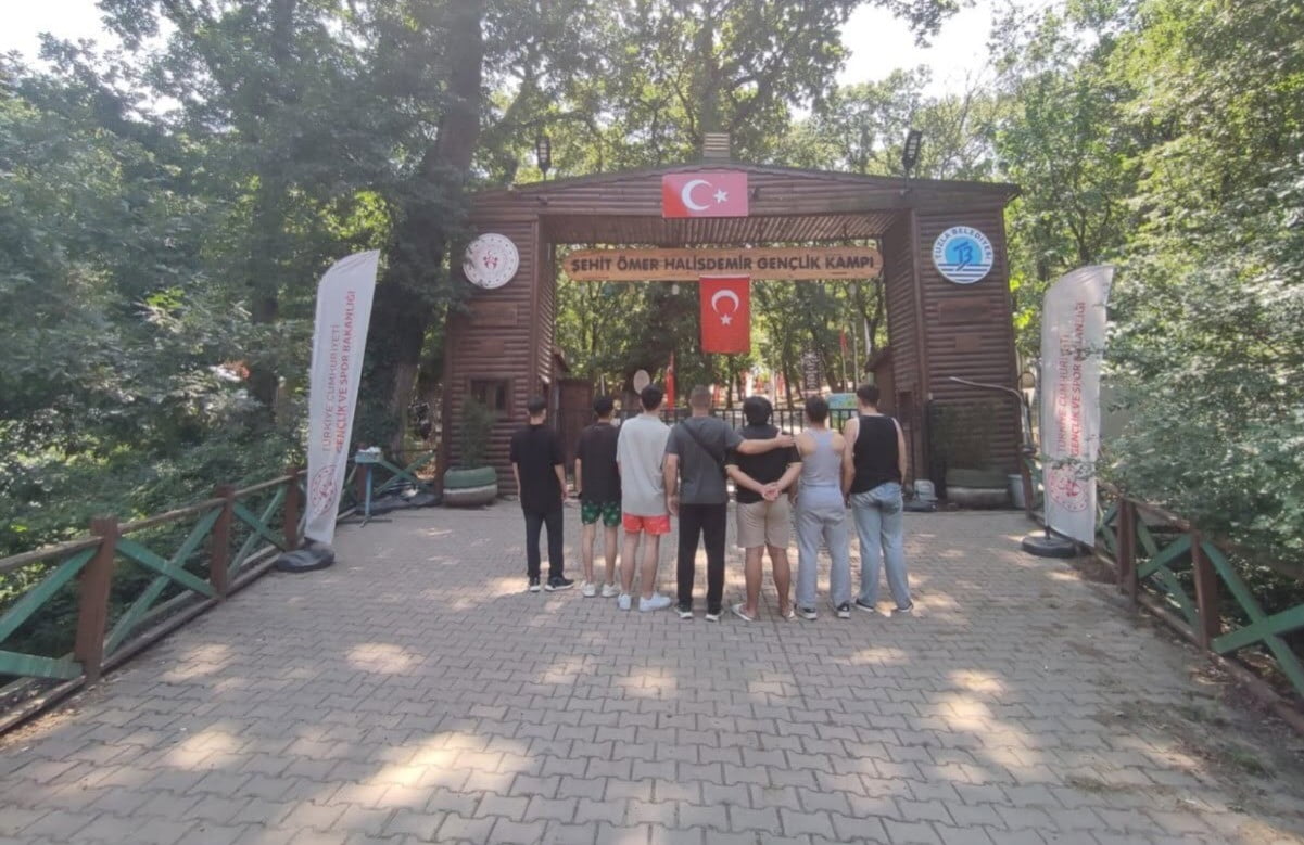GENÇLER GENÇLİK KAMPINDA BİR ARAYA GELDİ
