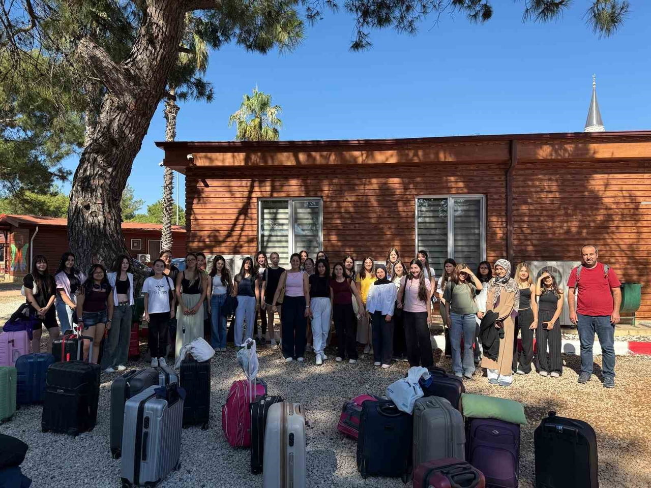 GENÇLİK VE SPOR BAKANLIĞI'NIN ÜCRETSİZ GSB GENÇLİK KAMPI KAPSAMINDA ANTALYA'YA GİTMEYE HAK KAZANAN...