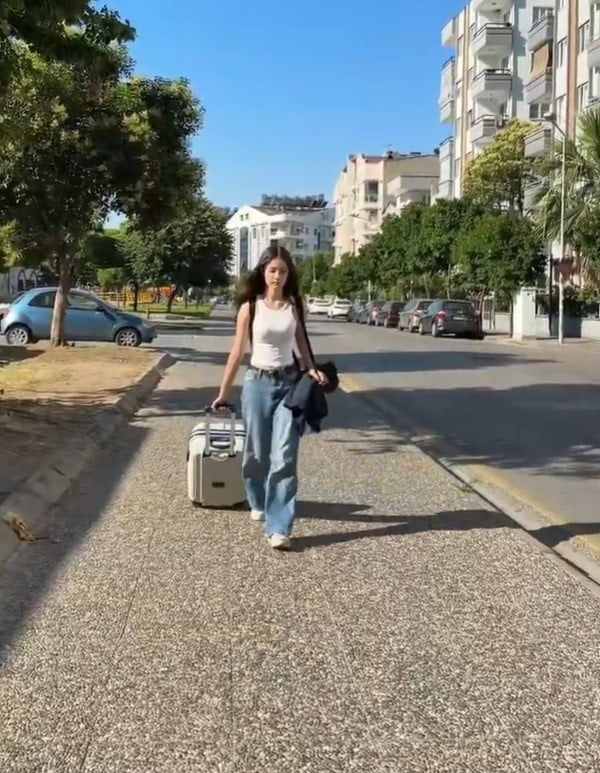 GENÇLİK VE SPOR BAKANLIĞI'NIN ÜCRETSİZ GSB GENÇLİK KAMPI KAPSAMINDA ANTALYA'YA GİTMEYE HAK KAZANAN...