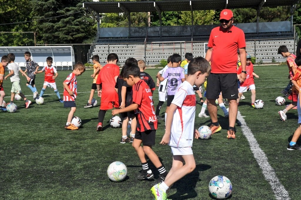 GENÇLİK VE SPOR BAKANLIĞI (GSB) SPOR OKULLARI BÜNYESİNDE ESKİŞEHİR'DEKİ ABDURRAHMAN TEMEL FUTBOL...