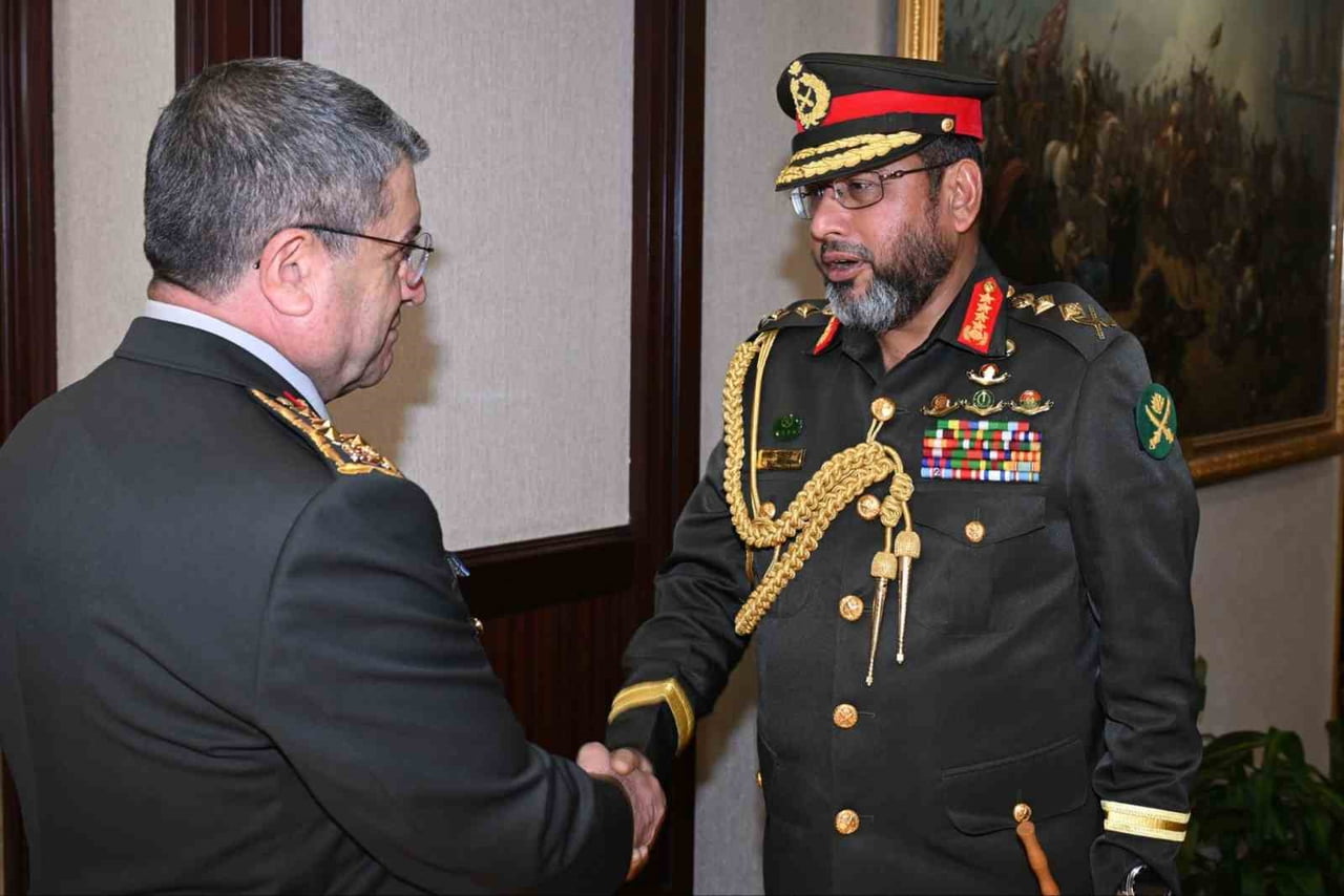 GENELKURMAY BAŞKANI ORGENERAL SELÇUK BAYRAKTAROĞLU, BANGLADEŞ KARA KUVVETLERİ KOMUTANI ORGENERAL...