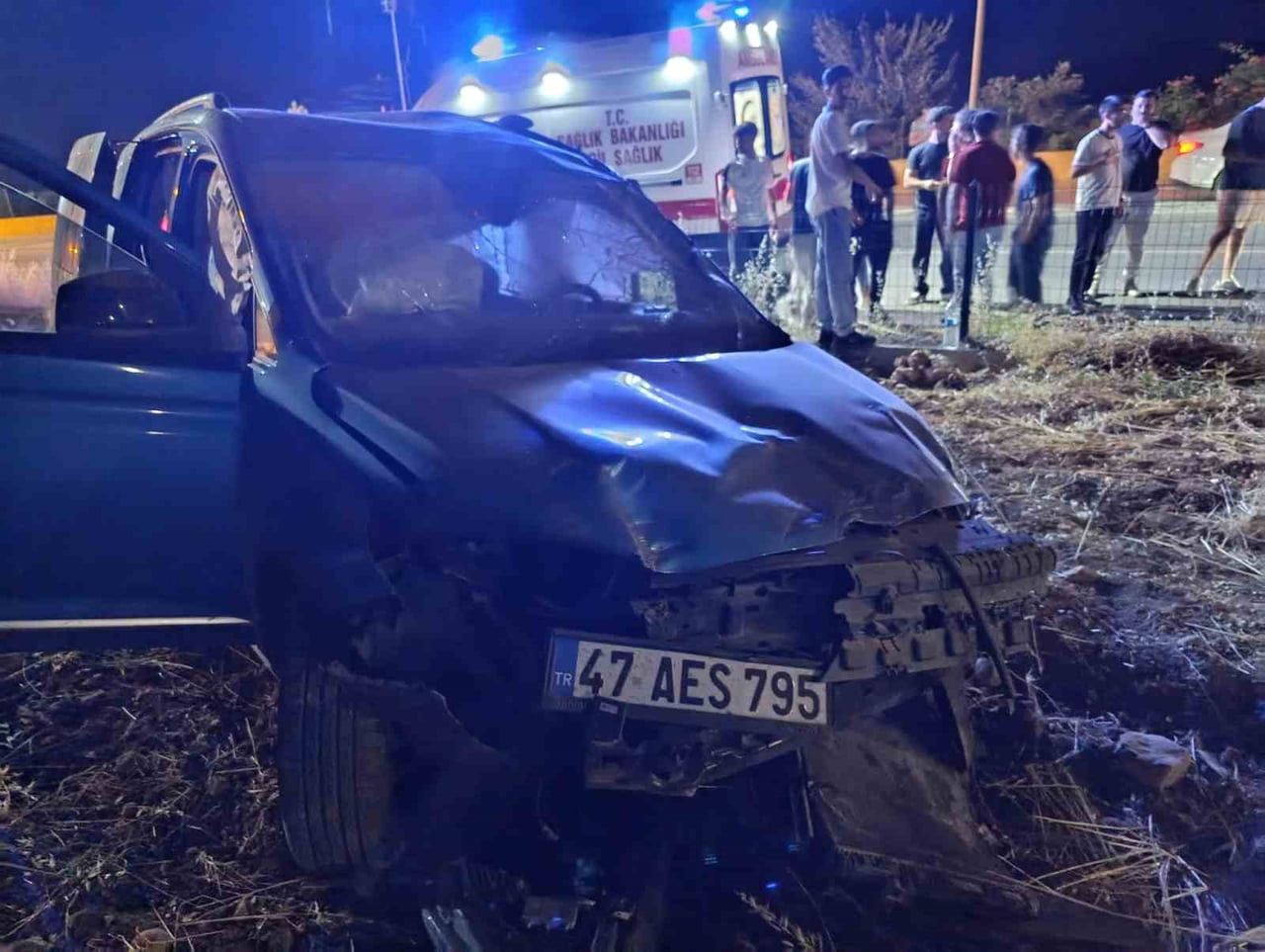 GERCÜŞ’TE HURDAYA DÖNEN ARAÇTAN BURNU BİLE KANAMADAN ÇIKTI