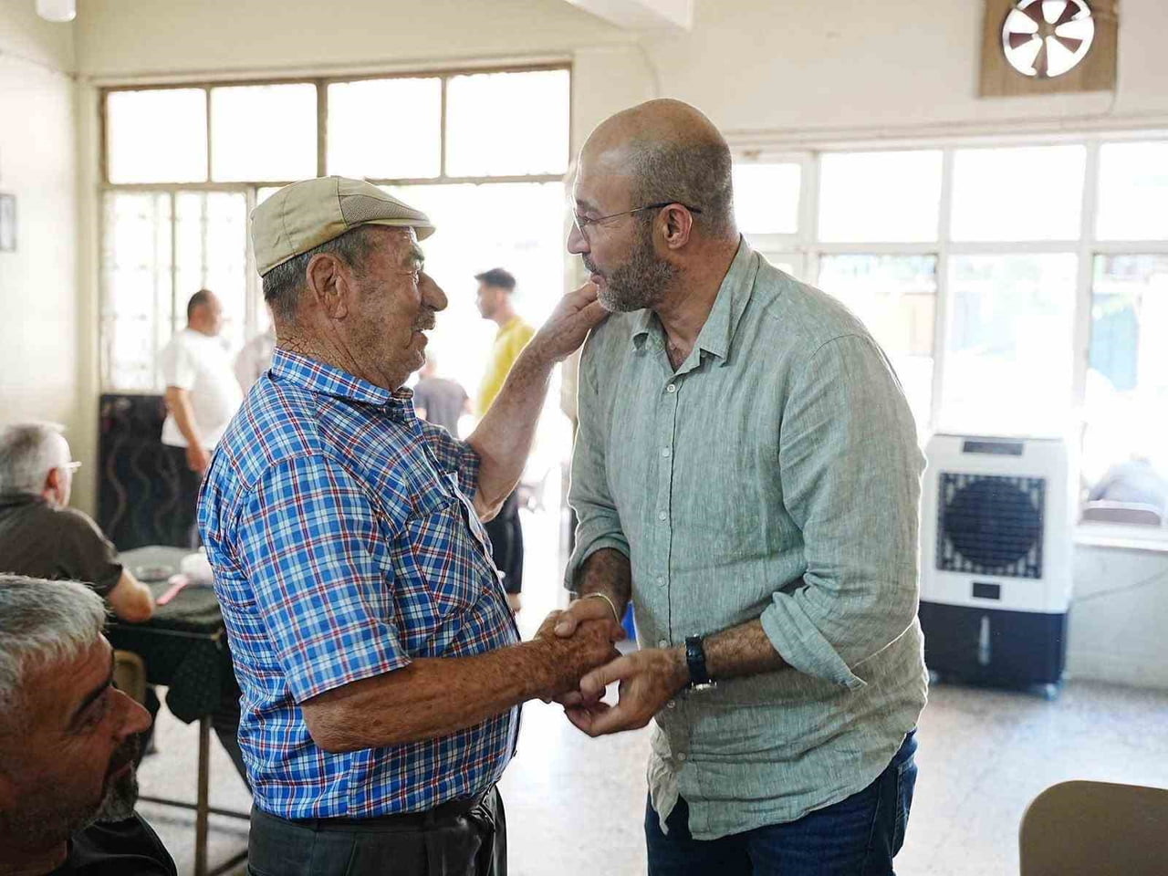 GERMENCİK BELEDİYE BAŞKANI BURAK ZENCİRCİ, MEŞELİ MAHALLESİ'NDE KAHVEHANELERİ ZİYARET EDEREK...