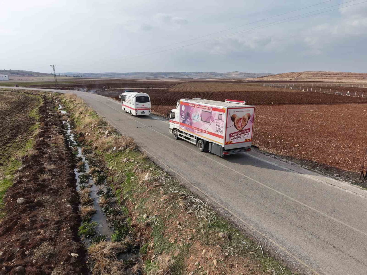 GEZİCİ SAĞLIK ARACI YOLLARDA
