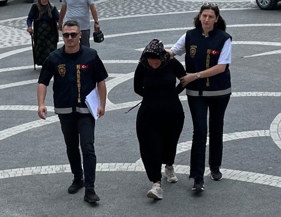 GÖZALTINA ALINAN ŞÜPHELİ, ÇIKARILDIĞI MAHKEMECE TUTUKLANDI.