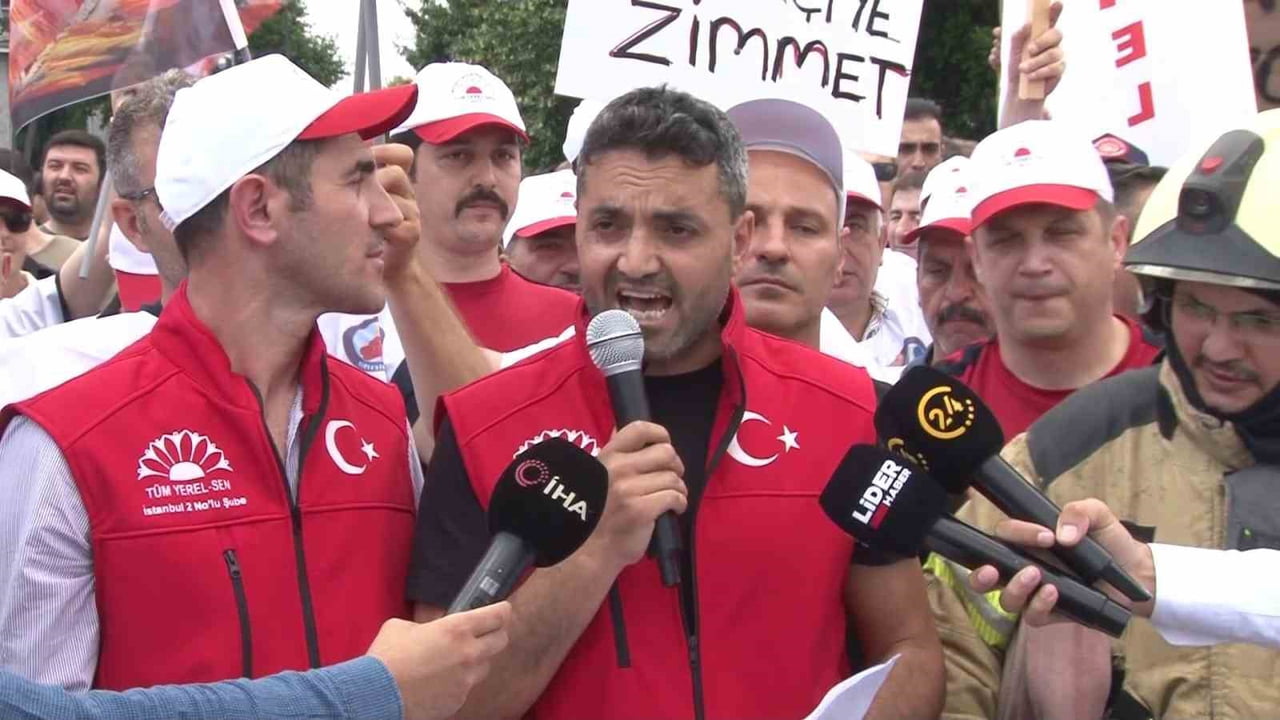 GRUP ADINA KONUŞAN SEZGİN SEVİNÇ, "İSTANBUL’UN YÜKÜNÜ OMUZLAYAN İBB EMEKÇİLERİ, AYRICALIK DEĞİL...