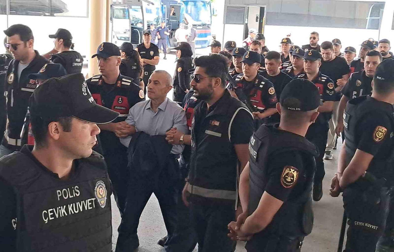 GÜLİSTAN DOKU DAVASINDA DÖNEMİN TUNCELİ  VALİSİ TUNCAY SONEL, KORUMA POLİSİ ŞÜKRÜ EROĞLU İLE...
