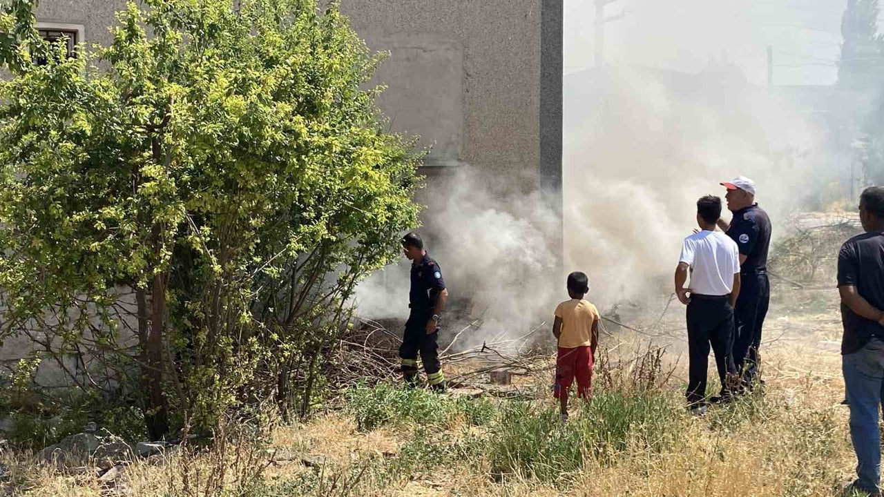 GÜNDOĞMUŞ SOKAK'TAKİ YANGIN