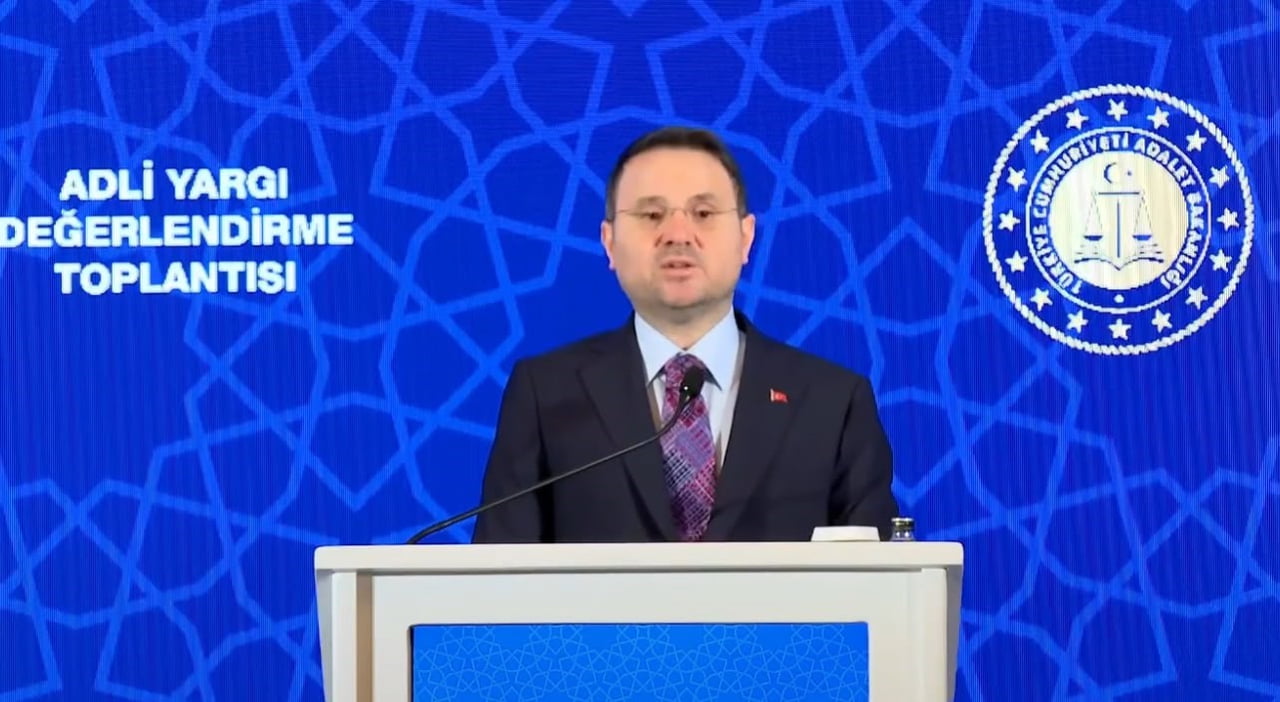 GÜRLEK, "MİLLETİMİZİN İRADESİNE, DEVLETİMİZİN ANAYASAL DÜZENİNE VE ÜLKEMİZİN BAĞIMSIZLIĞINA...