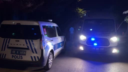 Haber alınamayan komşu ekipleri alarma geçirdi