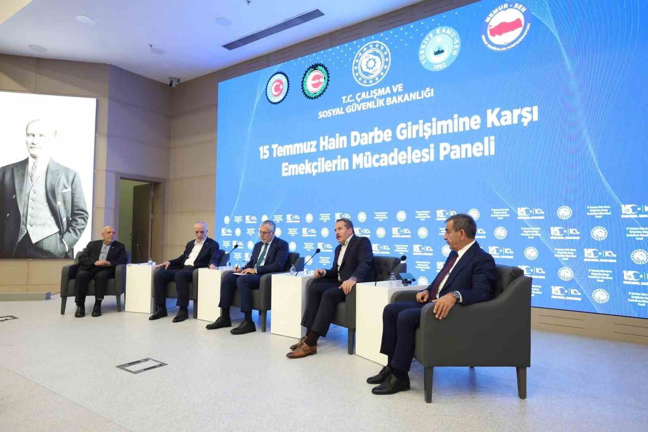 HAK-İŞ GENEL BAŞKANI MAHMUT ARSLAN, ÇALIŞMA VE SOSYAL GÜVENLİK BAKANLIĞI TARAFINDAN DÜZENLENEN 15...
