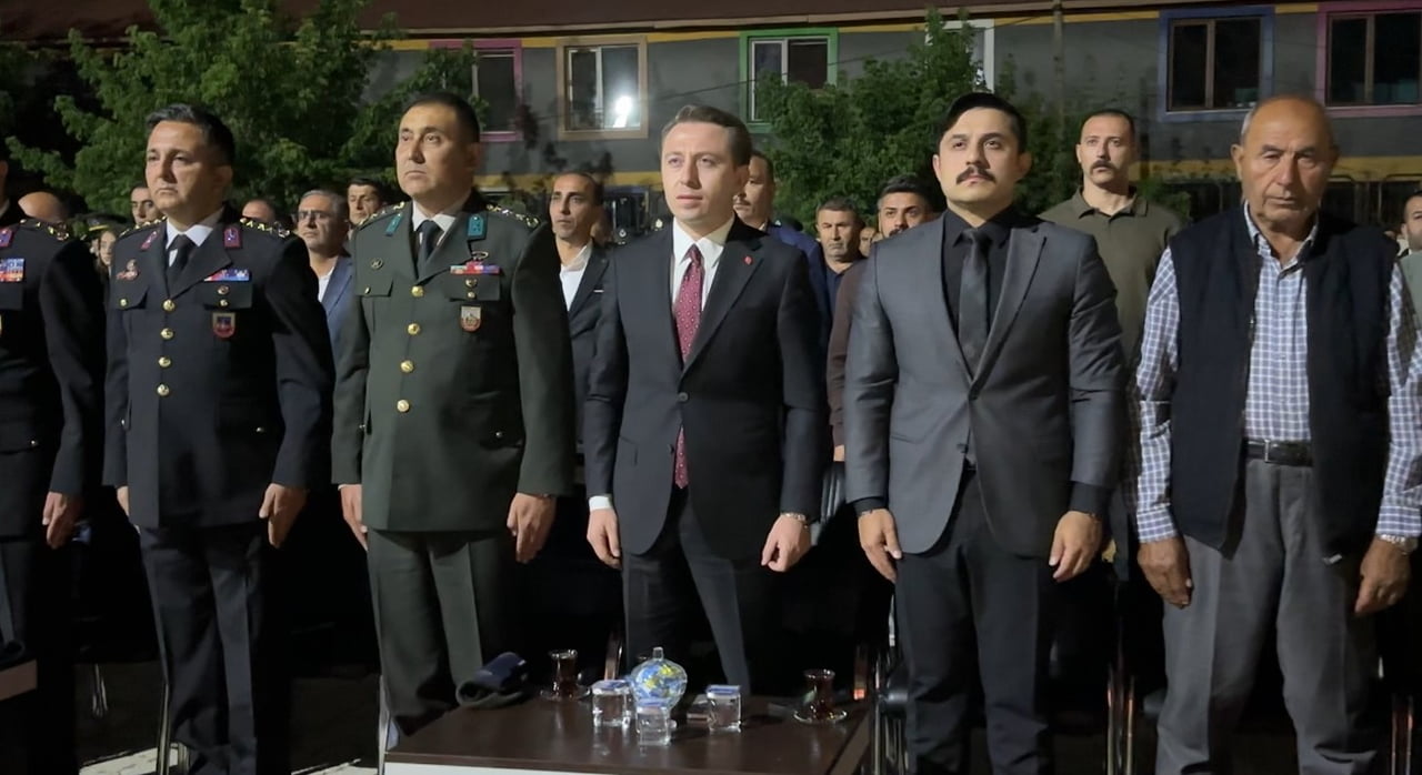 HAKKARİ’NİN YÜKSEKOVA İLÇESİNDE DE TÜM TÜRKİYE'DE OLDUĞU GİBİ "15 TEMMUZ DEMOKRASİ VE MİLLİ BİRLİK...
