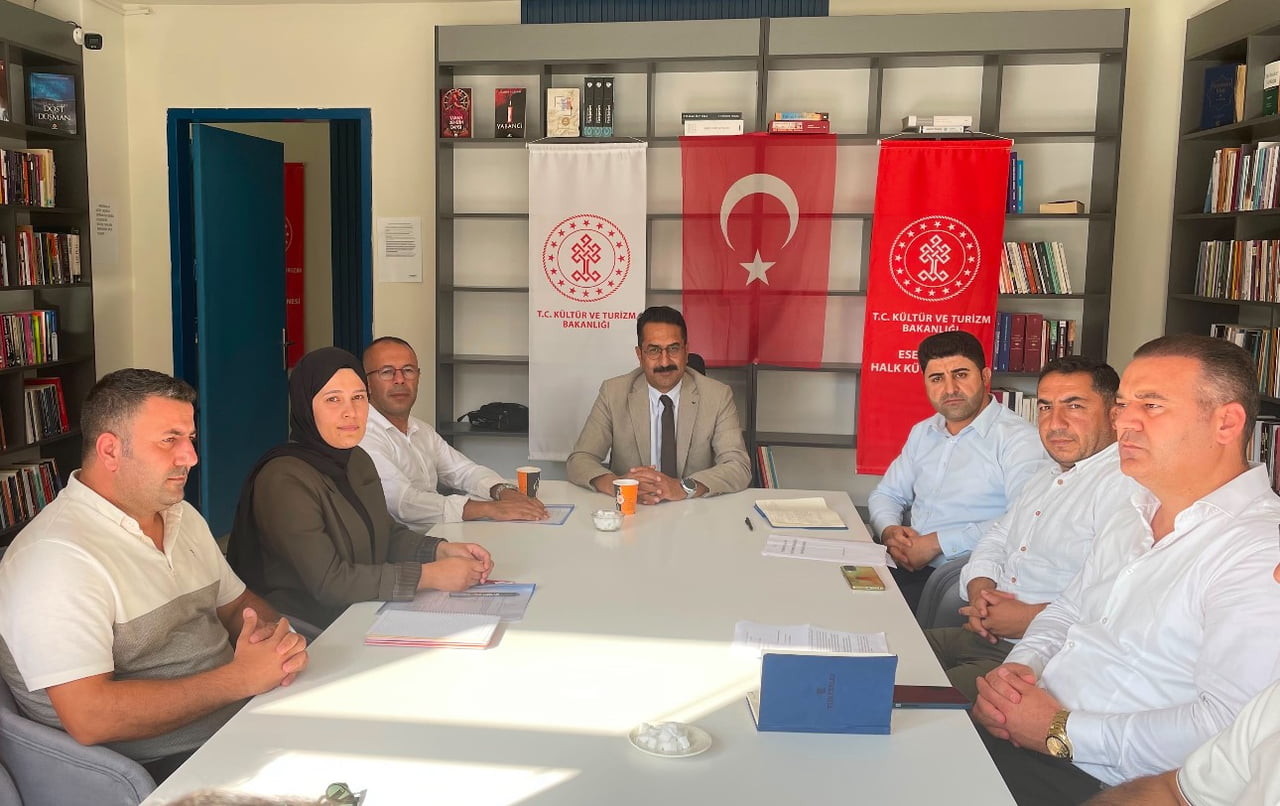 HAKKARİ VE İLÇELERİNDEKİ KÜTÜPHANE HİZMETLERİNİN DEĞERLENDİRİLMESİ, KURUMLAR ARASI KOORDİNASYONUN...