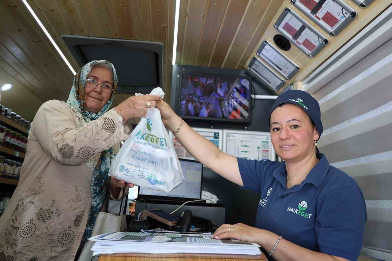 HALK EGE ET BOZDOĞAN’DA VATANDAŞLARLA BULUŞTU