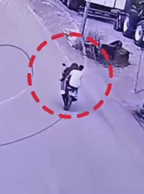 HATAY'DA AKAN TRAFİKTE ÖN KALDIRARAK CANLARINI HİÇE SAYA 3 MOTOSİKLET SÜRÜCÜSÜNE TOPLAMDA 178 BİN...