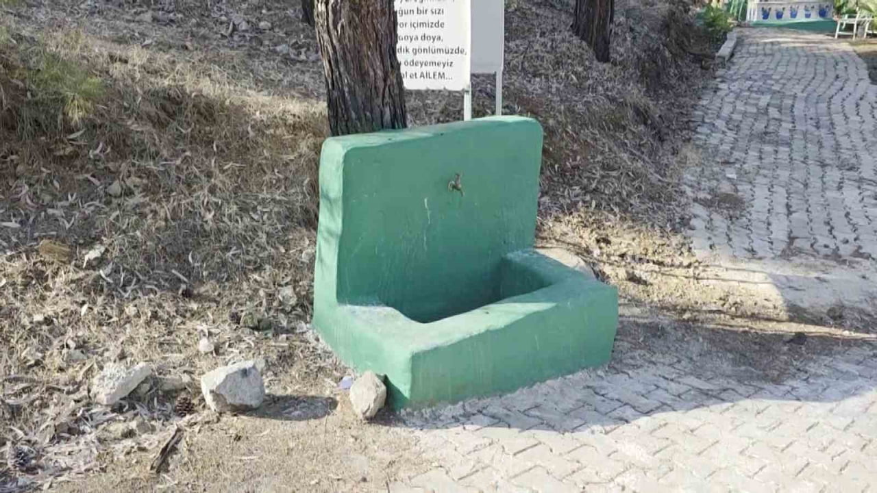 HATAY’DA MEZARLIKTA BULUNAN HAYRAT ÇEŞMELERİNİN MUSLUKLARININ HIRSIZLAR TARAFINDAN ÇALINMASI...
