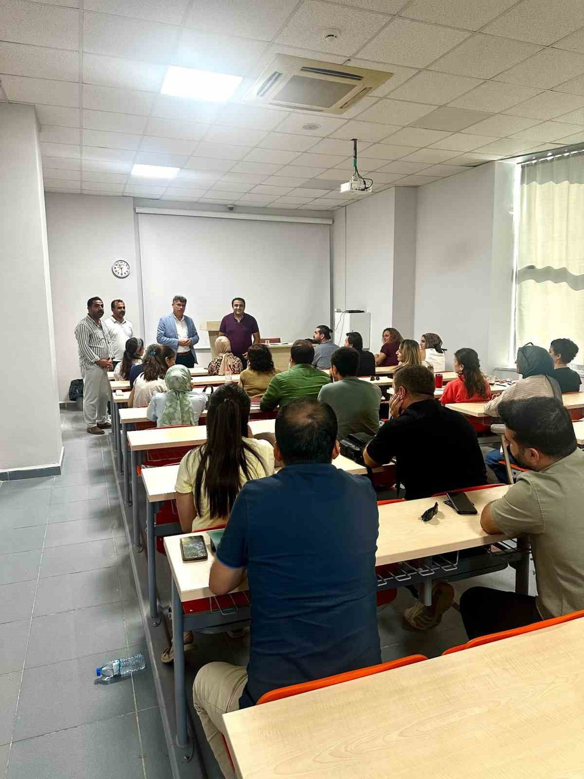 HATAY İL MİLLİ EĞİTİM MÜDÜRÜ DR. HARUN TÜYSÜZ, HMKÜ İLETİŞİM FAKÜLTESİ’NDE DÜZENLENEN EĞİTİM...