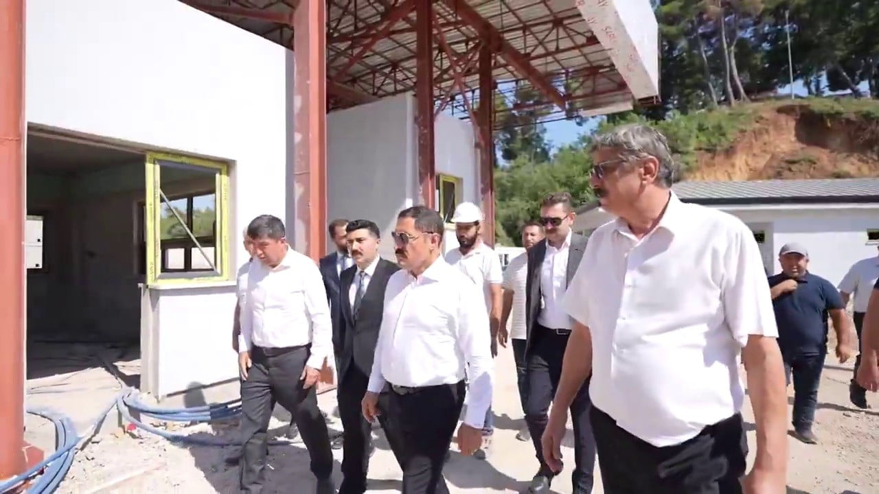 HATAY VALİSİ MUSTAFA MASATLI, YAYLADAĞI İLÇESİNDE YAPIMI SÜREN KARA HUDUT KAPISI MODERNİZASYON...