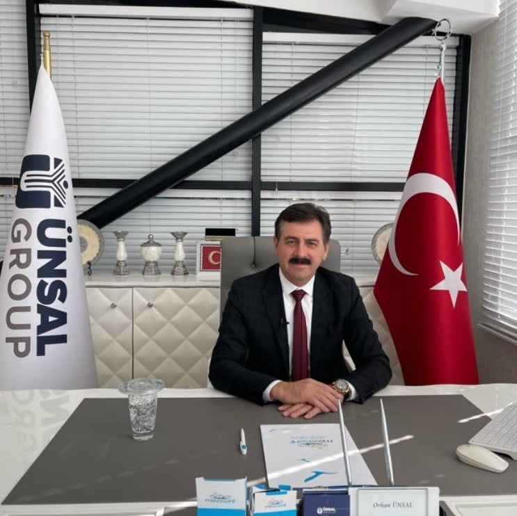 HAVACILIK SEKTÖRÜNDE FAALİYET GÖSTEREN İŞ İNSANI ORHAN ÜNSAL