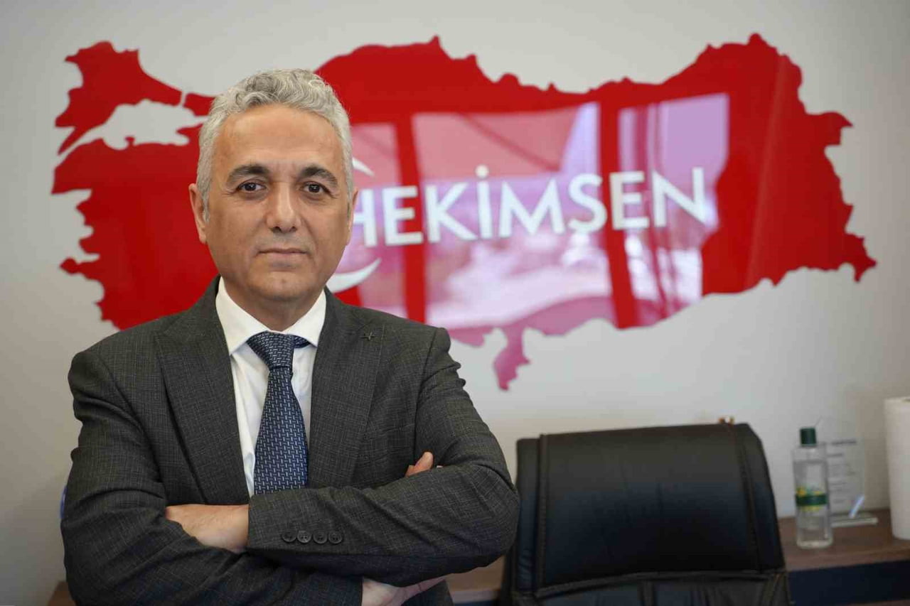 HEKİMSEN GENEL BAŞKANI UZM. DR. ADİL KURBAN.