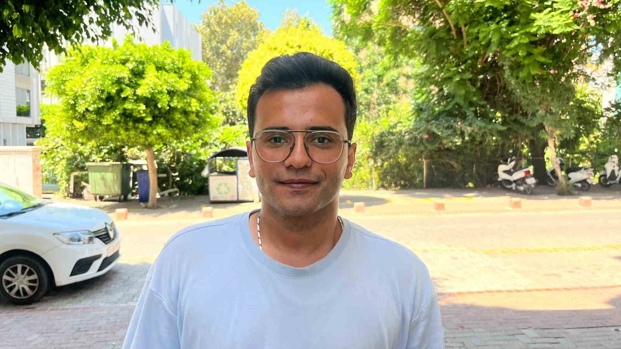 HİLMİ ÖZDEMİR ADLI VATANDAŞ