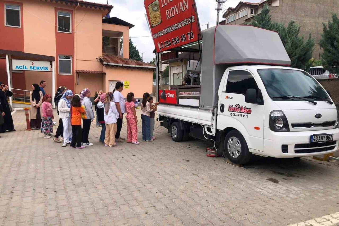 HİSARCIK İLÇE HASTANESİ'NDE GELENEKSEL LOKMA HAYRI
