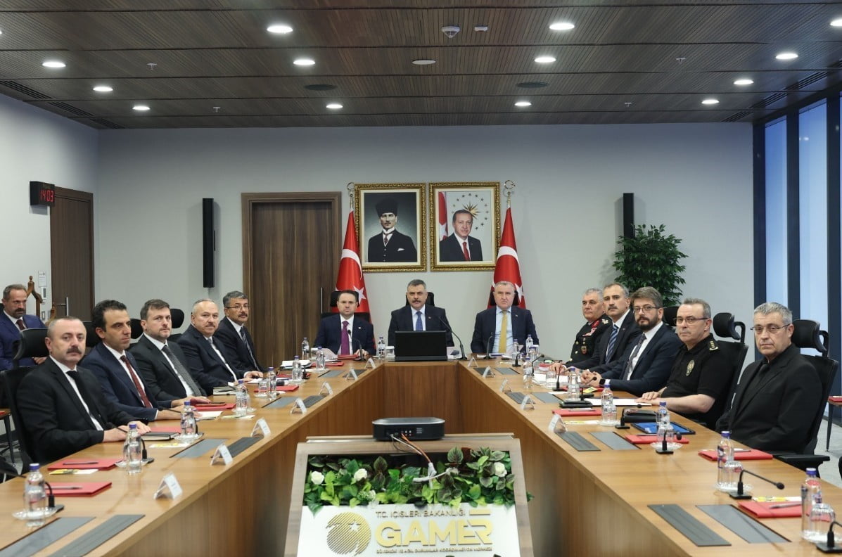 İÇİŞLERİ BAKANI MUSTAFA ÇİFTÇİ, ADALET BAKANI AKIN GÜRLEK, GENÇLİK VE SPOR BAKANI OSMAN AŞKIN BAK...