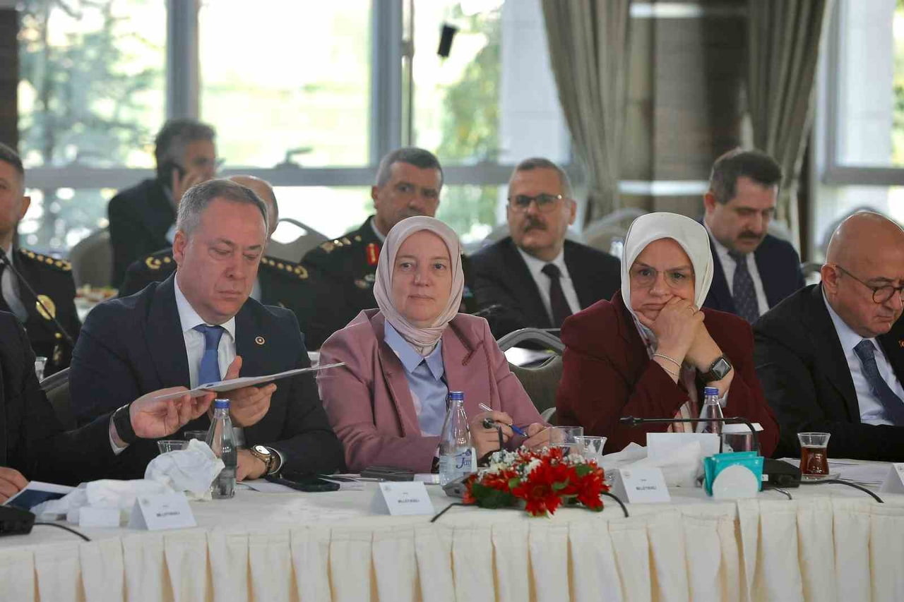İÇİŞLERİ BAKANI MUSTAFA ÇİFTÇİ, ANKARA’DA GERÇEKLEŞTİRİLECEK NATO ZİRVESİYLE İLGİLİ AÇIKLAMALARDA...