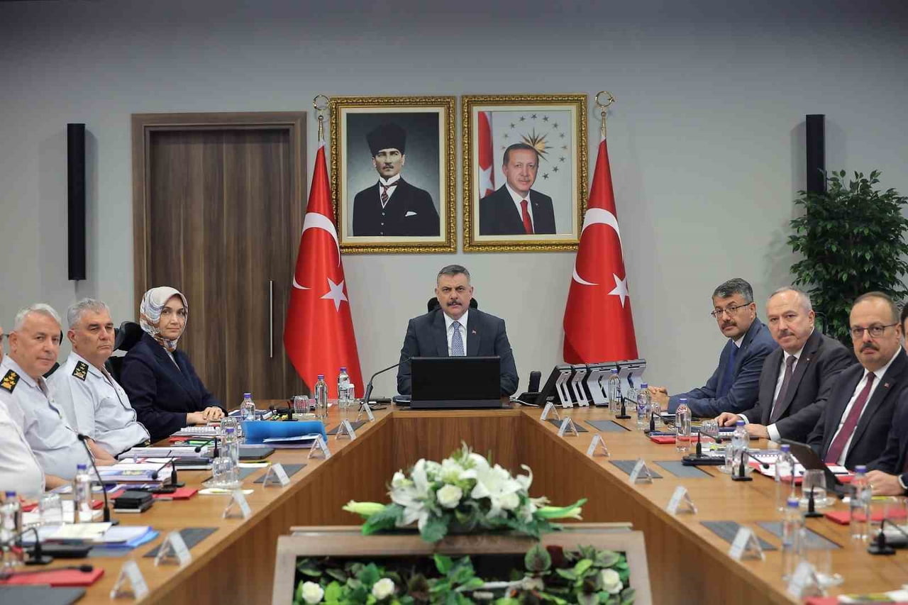 İÇİŞLERİ BAKANI MUSTAFA ÇİFTÇİ, GÜVENLİK VE ACİL DURUMLAR KOORDİNASYON MERKEZİNDE (GAMER)...