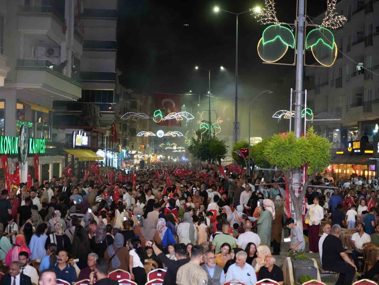 IĞDIR'DA 15 TEMMUZ ŞEHİTLERİNİ ANMA PROGRAMI DÜZENLENDİ