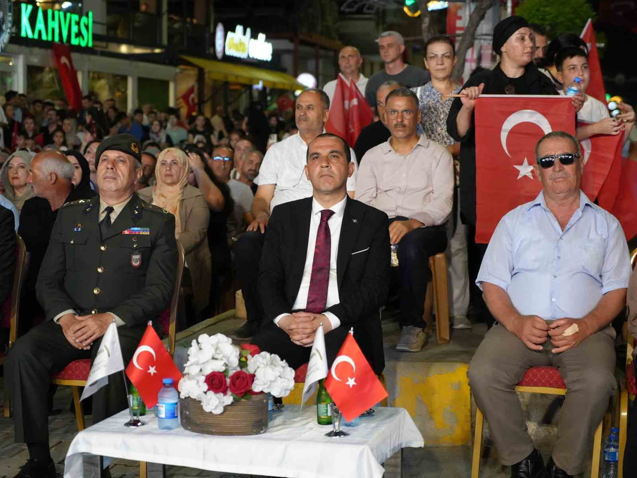 IĞDIR'DA 15 TEMMUZ ŞEHİTLERİNİ ANMA PROGRAMI DÜZENLENDİ