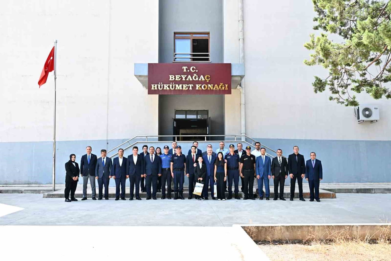 İLÇE ZİYARETLERİ KAPSAMINDA BEYAĞAÇ’TA GİDEN DENİZLİ VALİSİ YAVUZ SELİM KÖŞGER, KAYMAKAMLIK...
