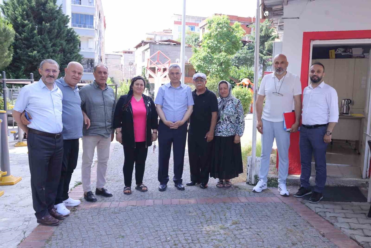 İLKADIM İLÇESİNDE MAHALLELERİN SOSYAL YAŞAMINI GÜÇLENDİRECEK YENİ PARK VE YAŞAM ALANLARI HIZLA...