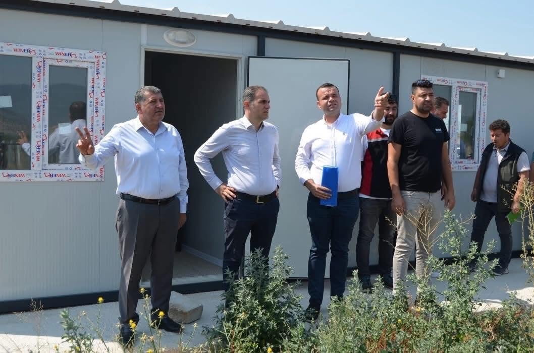 İNCELEMEYE BAYINDIR KAYMAKAMI MURAT METE, BAYINDIR BELEDİYE BAŞKANI DAVUT SAKARSU, İLÇE TARIM VE...
