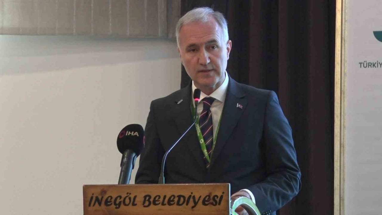İNEGÖL BELEDİYE BAŞKANI ALPER TABAN KONUŞMA YAPTI
