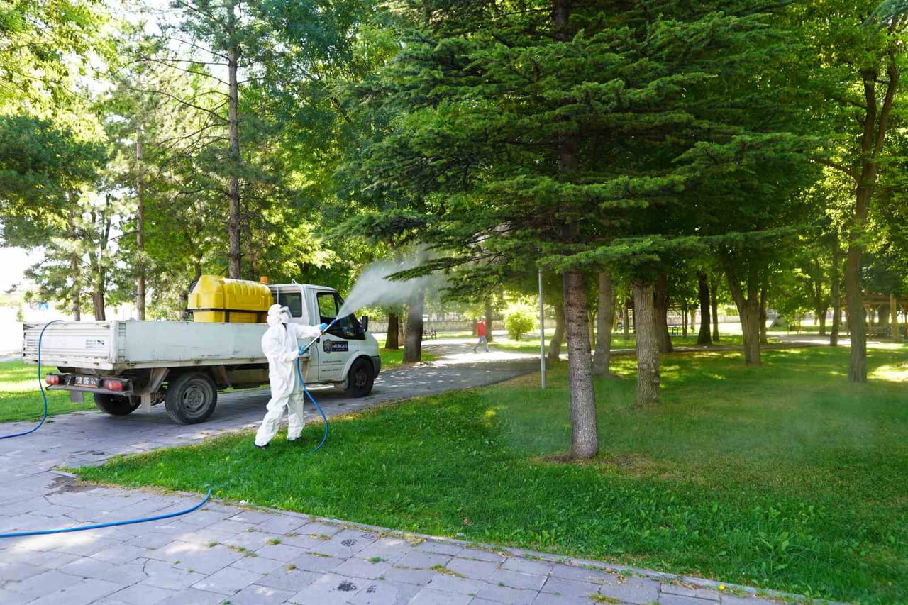 İNSAN VE ÇEVRE SAĞLIĞININ KORUNMASI İÇİN 58 MAHALLEDE HER TÜRLÜ HAŞEREYE KARŞI PERİYODİK OLARAK...