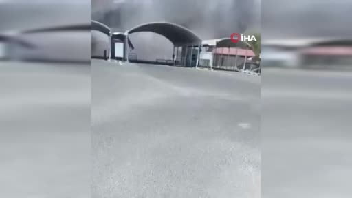 İran, ABD güçlerinin sabah saatlerinde İran-Irak sınırındaki Şelemçe Sınır Kapısı'nı hedef alan...